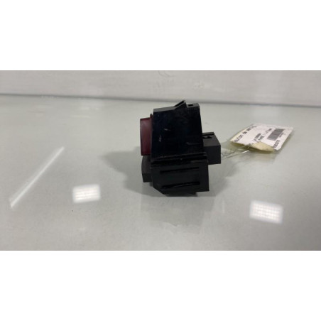 Bouton de warning OPEL CORSA D