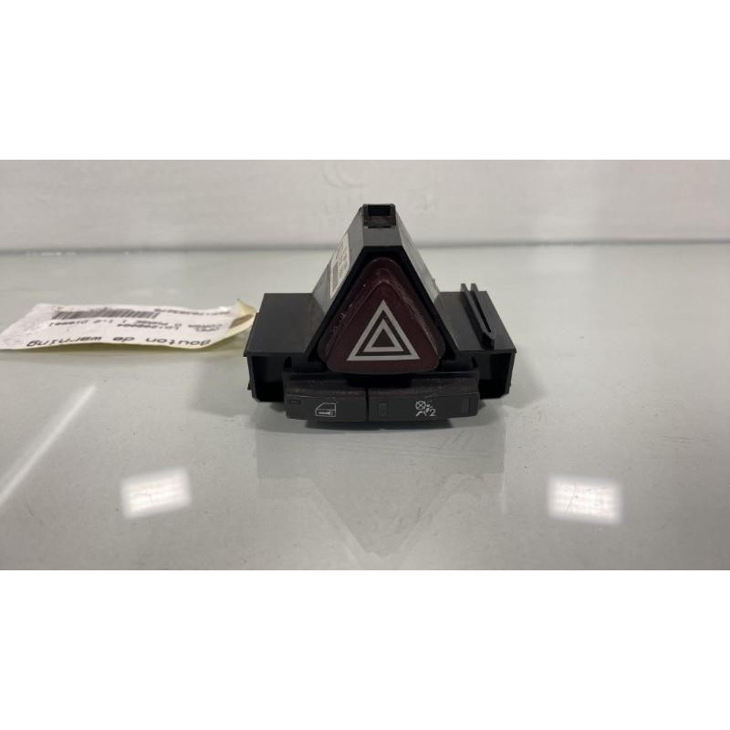 Bouton de warning OPEL CORSA D Photo n°3