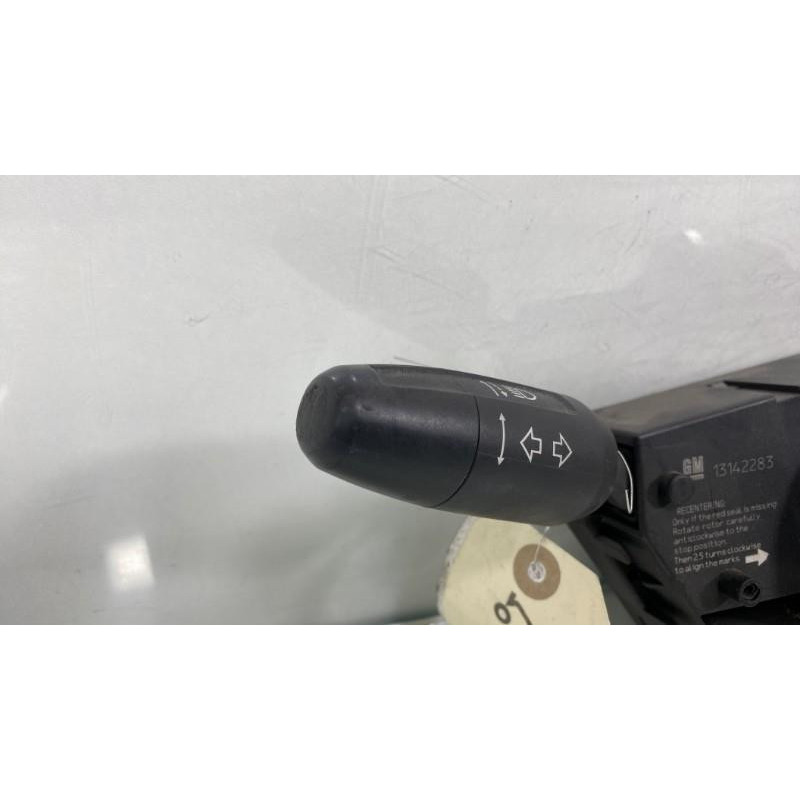Com (Bloc Contacteur Tournant+Commodo Essuie Glace+Commodo Phare) OPEL CORSA D Photo n°7