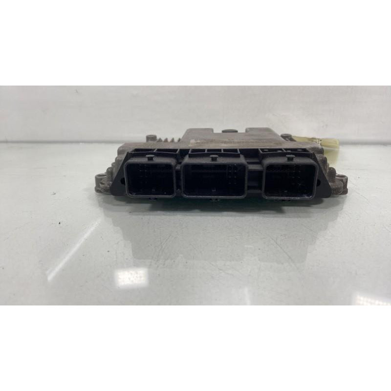 Calculateur moteur RENAULT SCENIC 2 Photo n°2