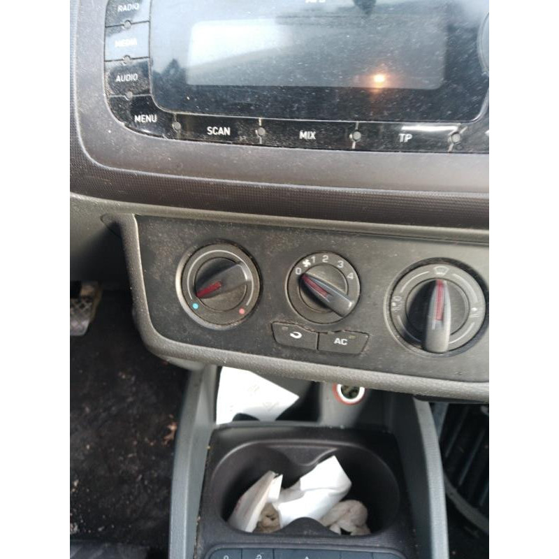 Porte avant droit SEAT IBIZA 4 Photo n°7