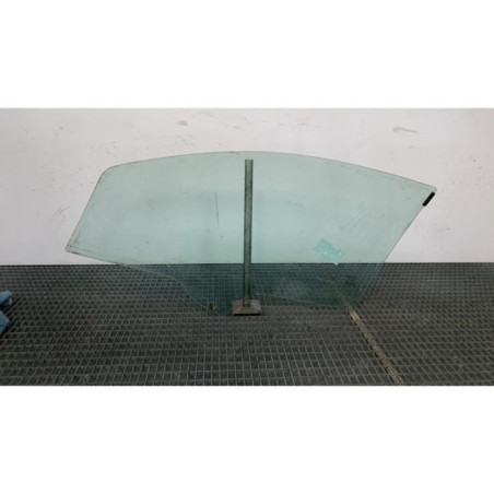 Vitre avant droit FIAT GRANDE PUNTO