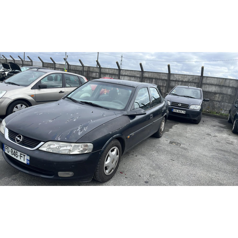 Moteur essuie glace avant OPEL VECTRA B Photo n°16