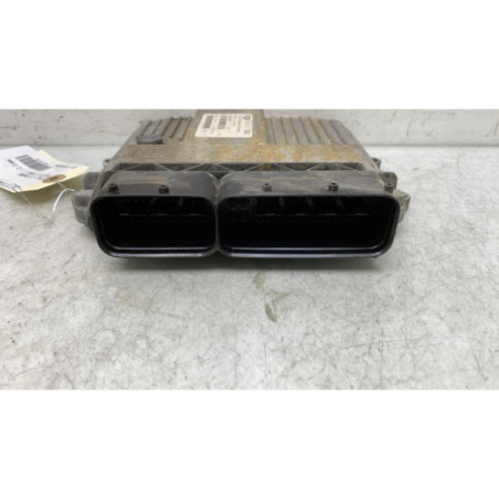 Calculateur moteur OPEL MERIVA A Photo n°1