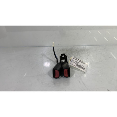 Attache ceinture arriere gauche KIA CEE-D 1