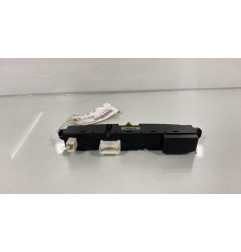 Bouton de warning KIA CEE-D 1