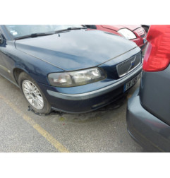 Aile avant droit VOLVO V 70 1