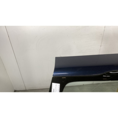 Malle/Hayon arriere VOLVO V 70 1