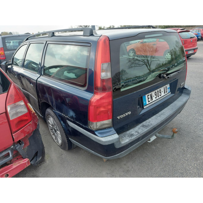 Pare choc arriere VOLVO V 70 1 Photo n°19
