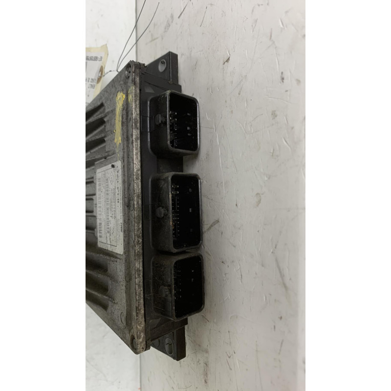 Calculateur moteur RENAULT TWINGO 2 Photo n°3