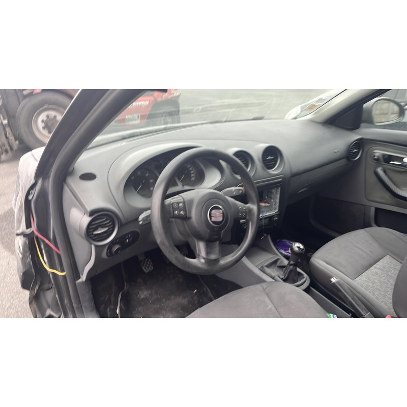 Pretensionneur de ceinture avant droit SEAT IBIZA 3 Photo n°9