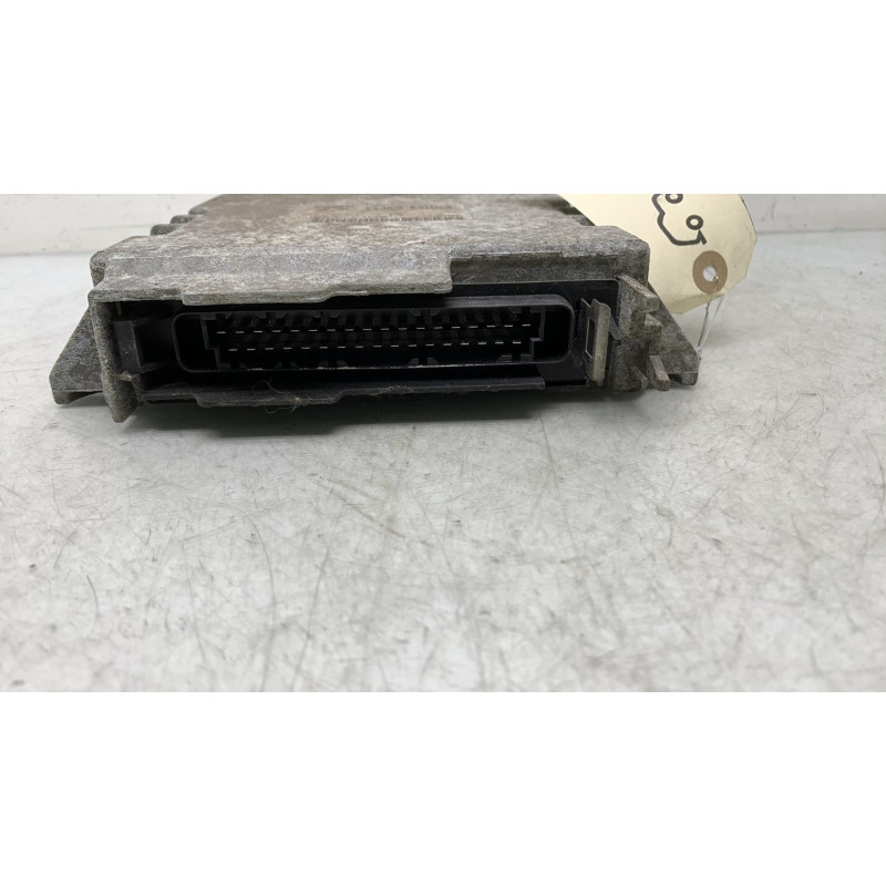 Calculateur moteur PEUGEOT 806 Photo n°2