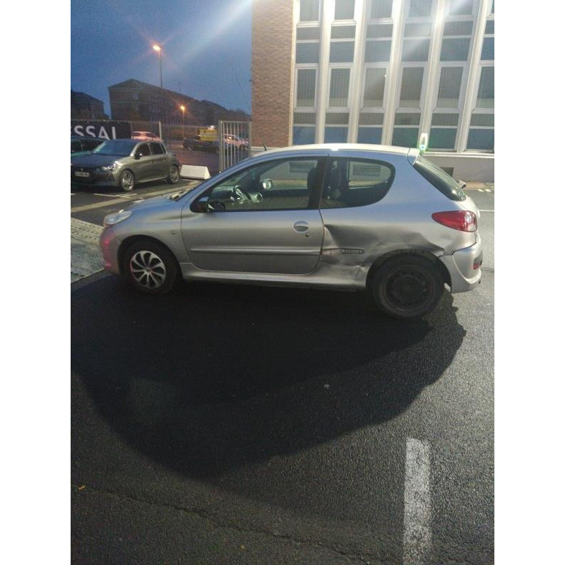 Calculateur moteur PEUGEOT 206+ Photo n°11