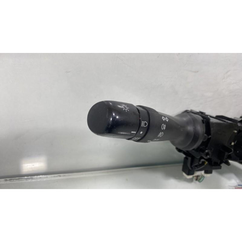 Support commodo (commutateur) TOYOTA AURIS 1 Photo n°6