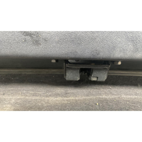 Malle/Hayon arriere TOYOTA COROLLA VERSO 2