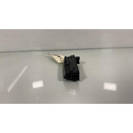 Bouton de warning OPEL INSIGNIA 1