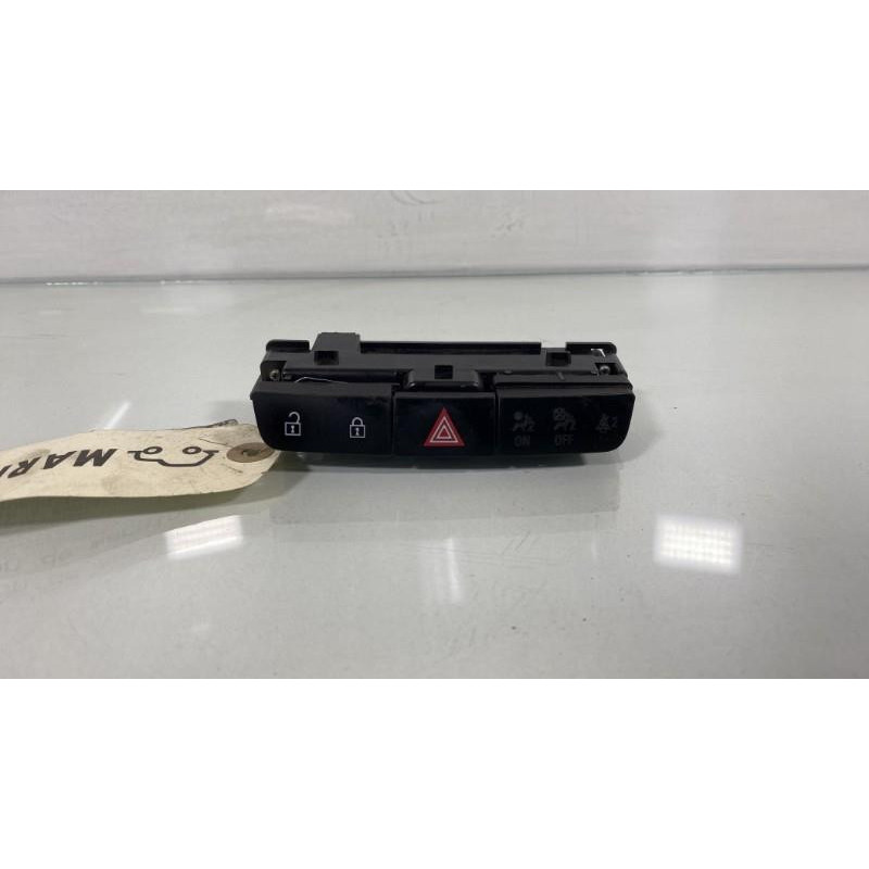 Bouton de warning OPEL INSIGNIA 1 Photo n°3