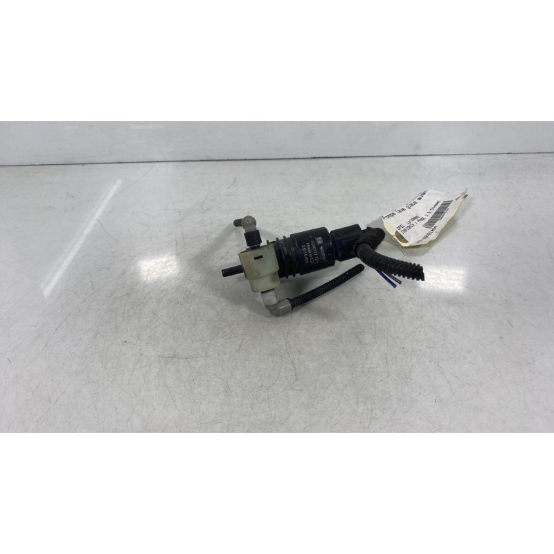 Pompe lave glace avant OPEL INSIGNIA 1 Photo n°2