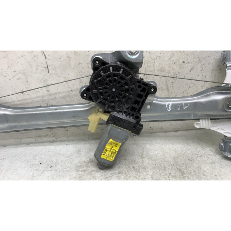 Leve vitre electrique avant droit OPEL KARL Photo n°3