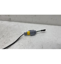 Attache ceinture avant droit PEUGEOT 208 1