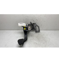 Pedale d'embrayage PEUGEOT 208 1