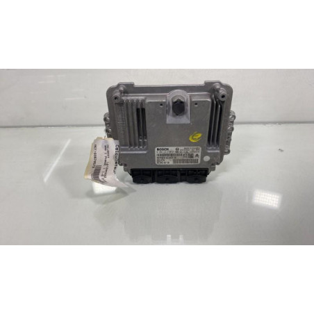 Calculateur moteur PEUGEOT 308 1