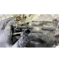 Compresseur clim OPEL VIVARO 1