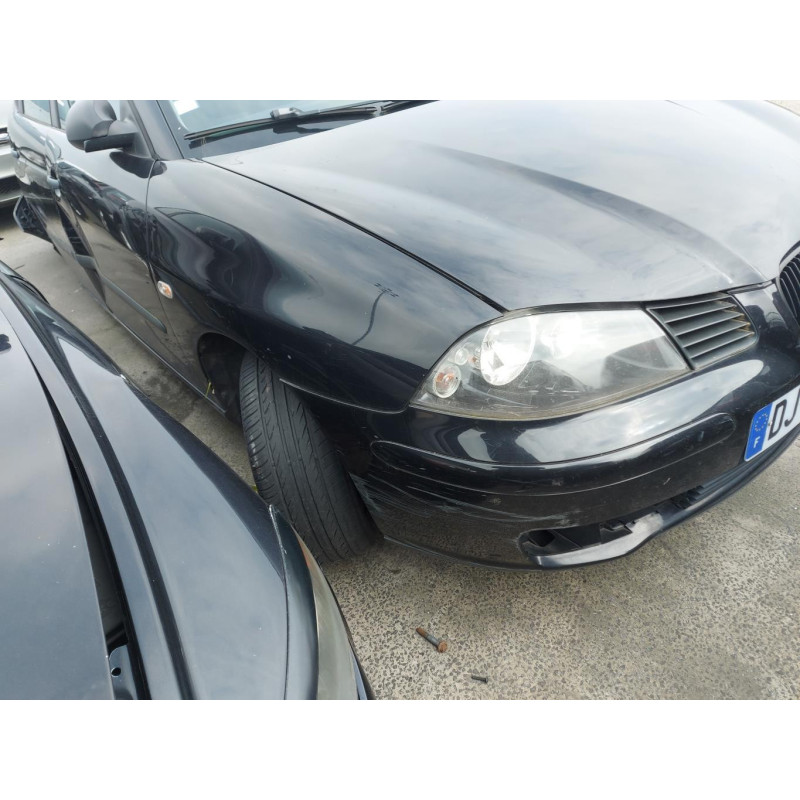 Attache ceinture avant gauche SEAT CORDOBA 2 Photo n°5