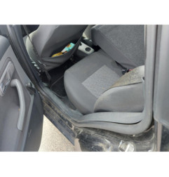 Attache ceinture avant gauche SEAT CORDOBA 2