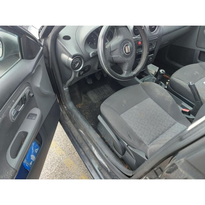 Attache ceinture avant gauche SEAT CORDOBA 2 Photo n°9