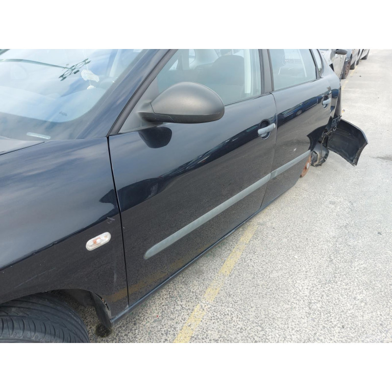 Attache ceinture avant gauche SEAT CORDOBA 2 Photo n°14