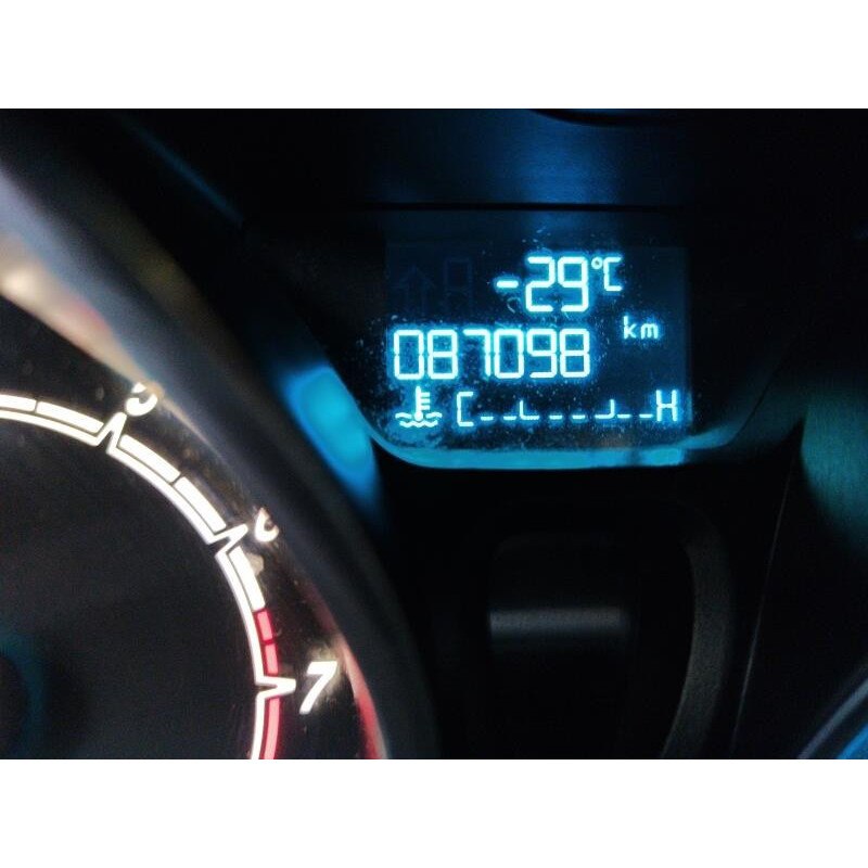 Compteur FORD FIESTA 6 Photo n°9