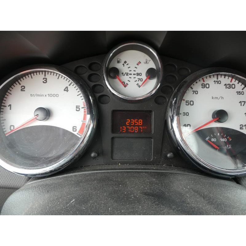 Pretensionneur de ceinture avant droit PEUGEOT 207 Photo n°10