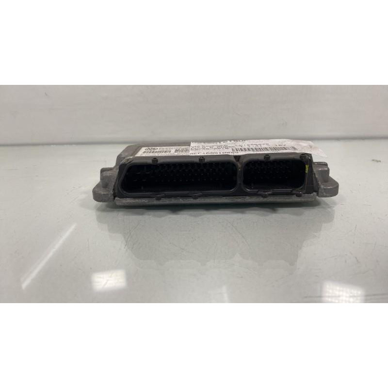 Calculateur moteur VOLKSWAGEN POLO 5 Photo n°3