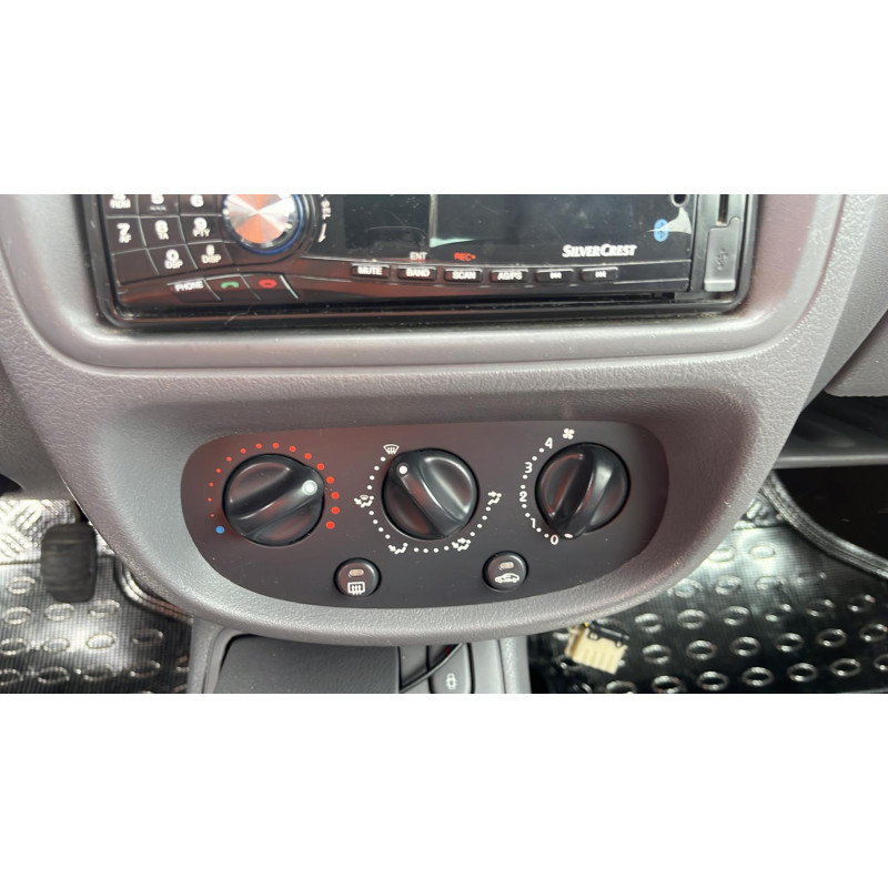 Calculateur moteur RENAULT CLIO 2 Photo n°14