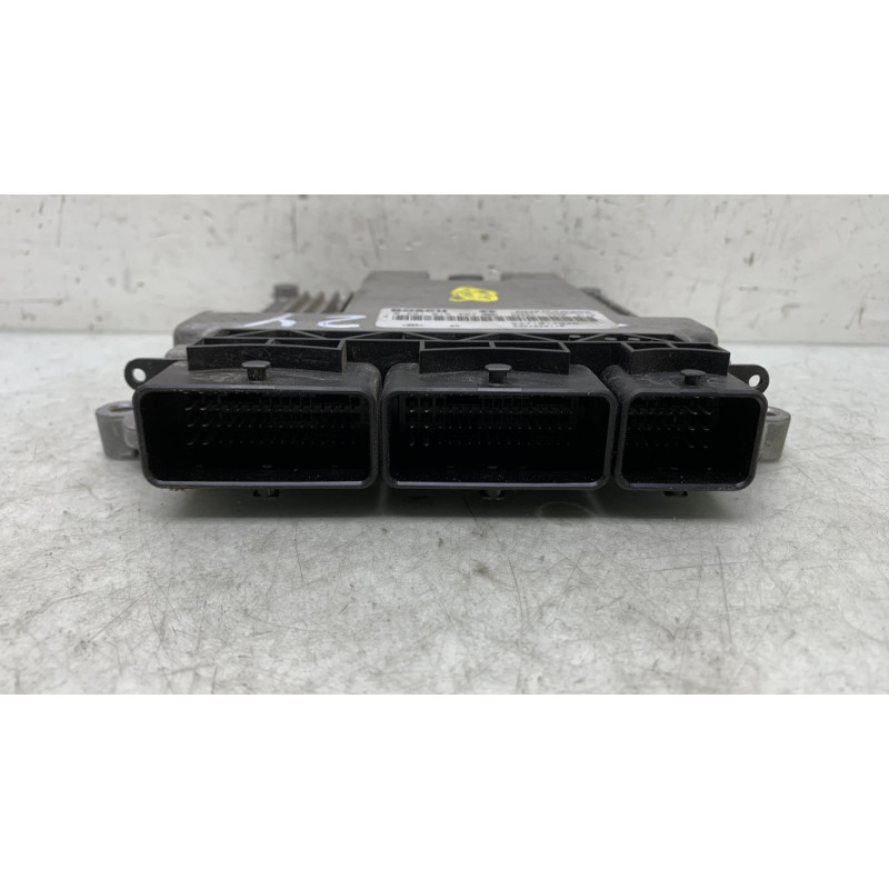 Calculateur moteur RENAULT TRAFIC 2 Photo n°3