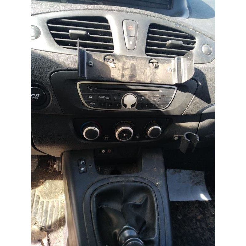 Feu arriere secondaire gauche (feux) RENAULT SCENIC 3 Photo n°8