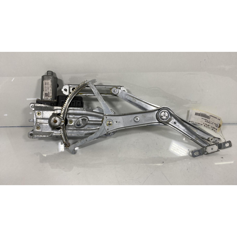 Leve vitre electrique avant droit OPEL ASTRA G Photo n°3