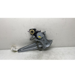 Leve vitre electrique arriere droit TOYOTA VERSO Photo n°1