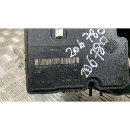 Bloc ABS (freins anti-blocage) TOYOTA YARIS 2