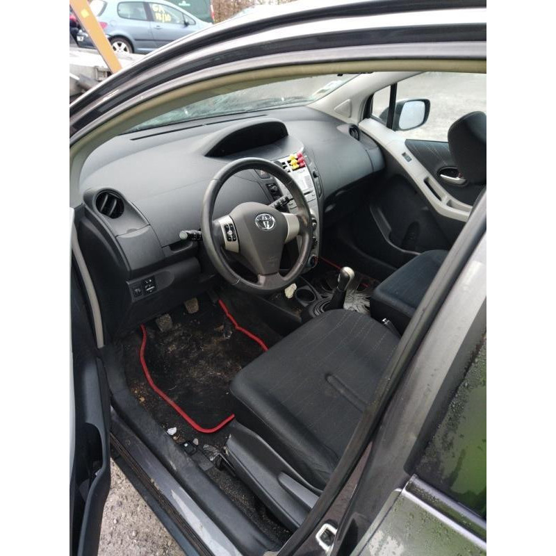 Bloc ABS (freins anti-blocage) TOYOTA YARIS 2 Photo n°5