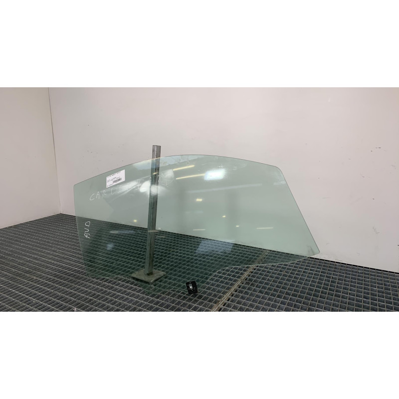 Vitre avant droit TOYOTA AYGO 2 Photo n°2