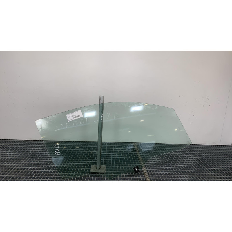 Vitre avant droit TOYOTA AYGO 2 Photo n°3