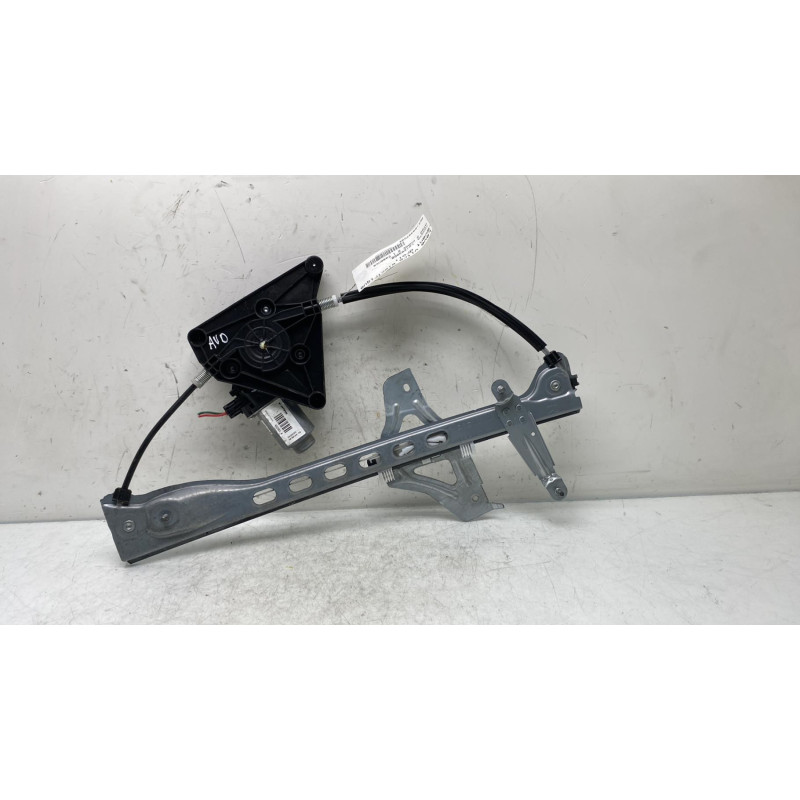 Leve vitre electrique avant droit TOYOTA AYGO 2 Photo n°1