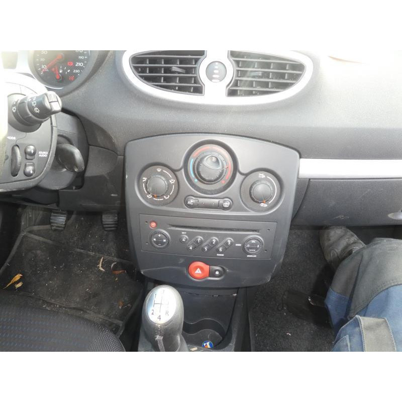 Renfort pare choc arriere (traverse) RENAULT CLIO 3 Photo n°10