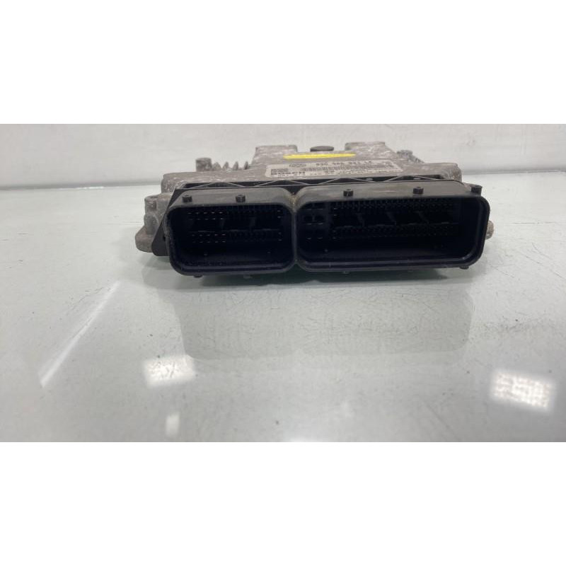 Calculateur moteur SKODA OCTAVIA 2 Photo n°3