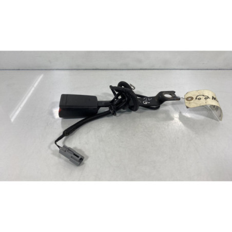 Attache ceinture avant gauche TOYOTA VERSO