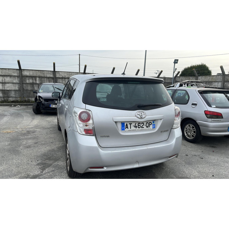 Compteur TOYOTA VERSO Photo n°8