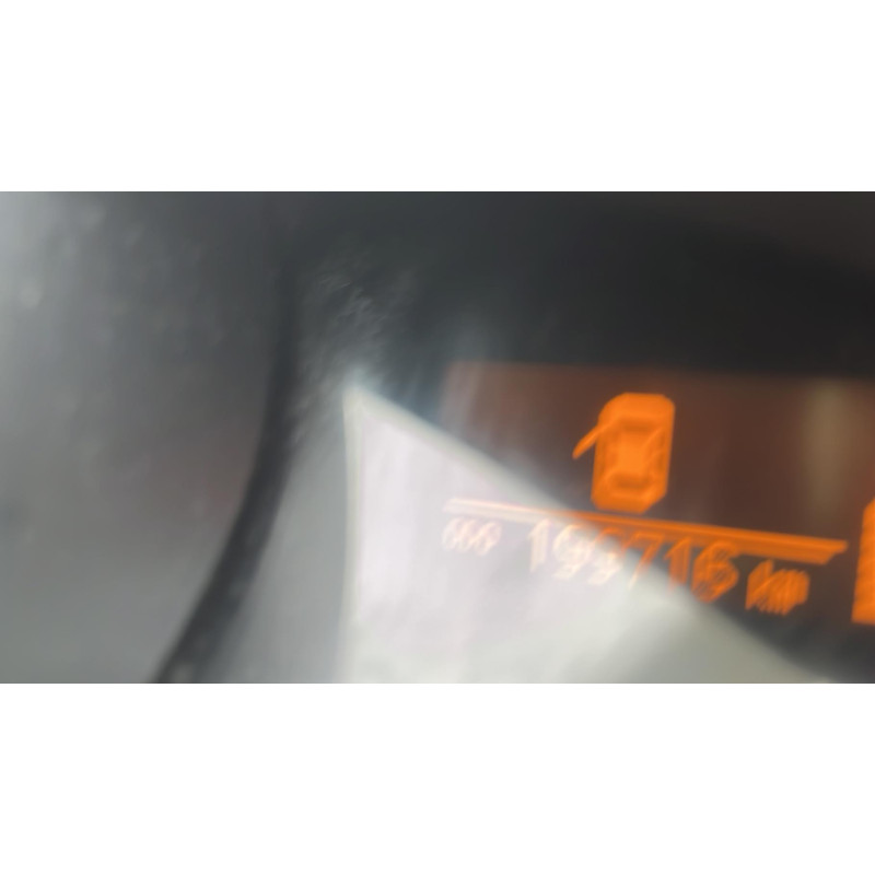 Compteur TOYOTA VERSO Photo n°16