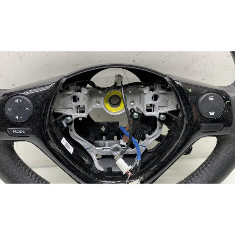 Volant TOYOTA AYGO 2 Photo n°1